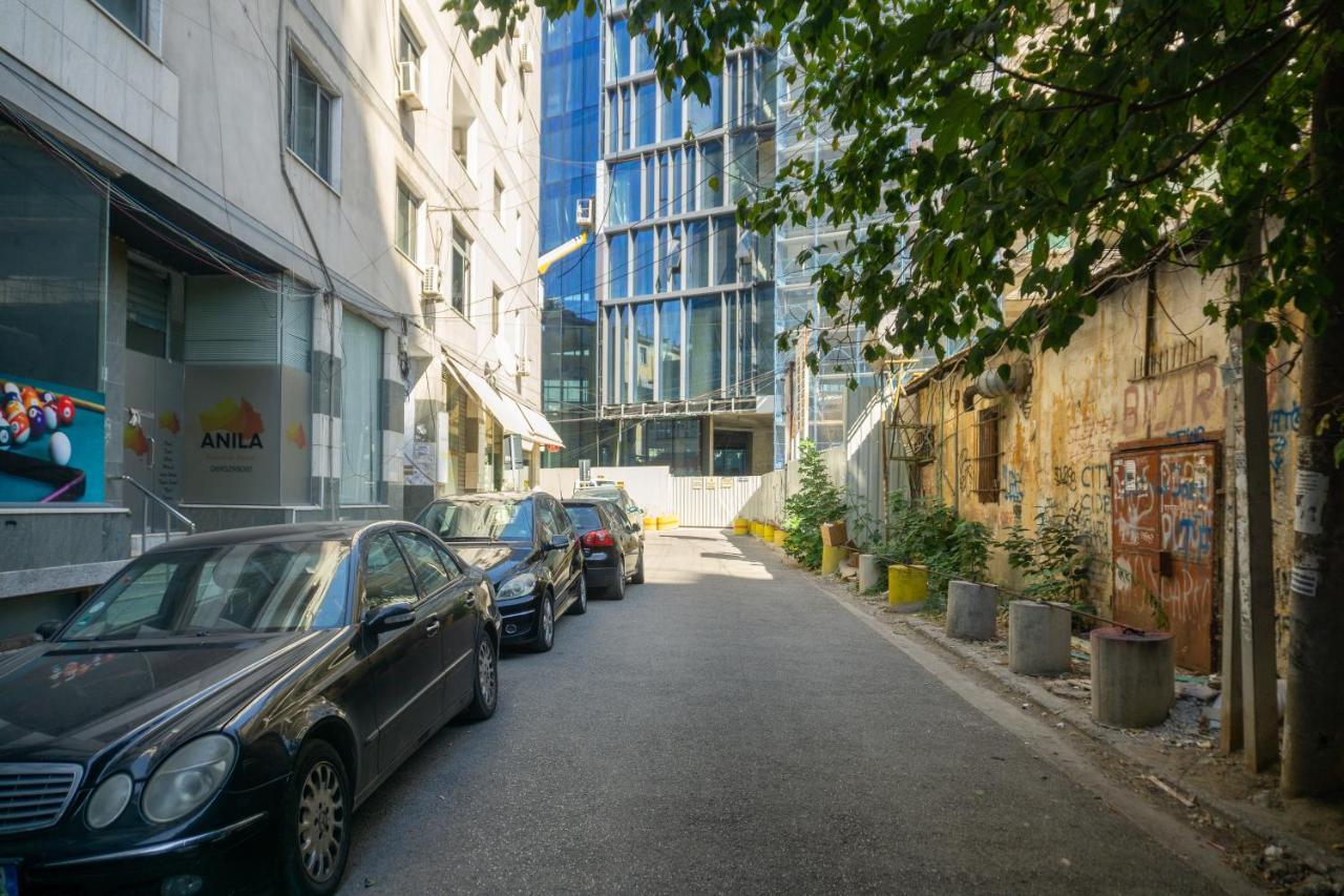 City Center Two Private Bedrooms Near Scanderbeg Square On Shared Apartment Tiranë Eksteriør bilde