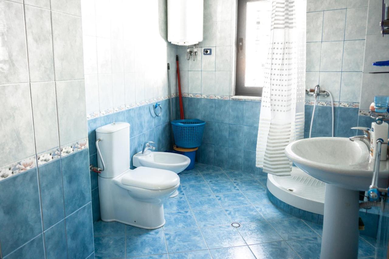 City Center Two Private Bedrooms Near Scanderbeg Square On Shared Apartment Tiranë Eksteriør bilde