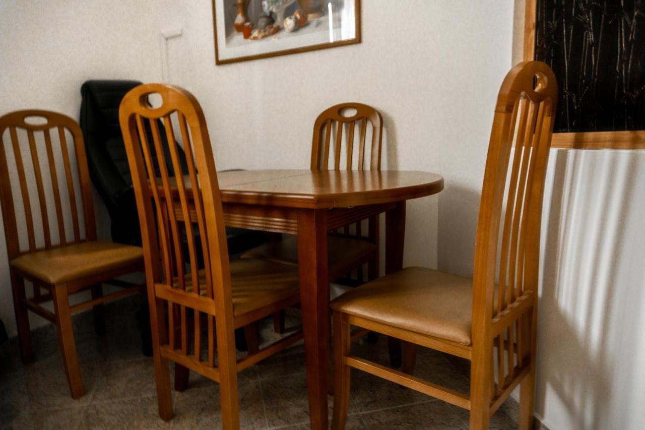 City Center Two Private Bedrooms Near Scanderbeg Square On Shared Apartment Tiranë Eksteriør bilde