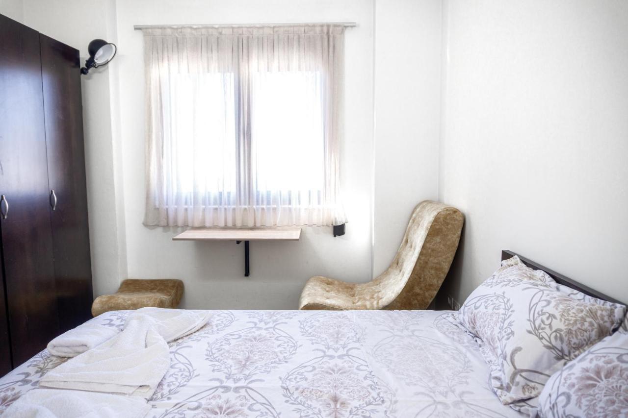 City Center Two Private Bedrooms Near Scanderbeg Square On Shared Apartment Tiranë Eksteriør bilde